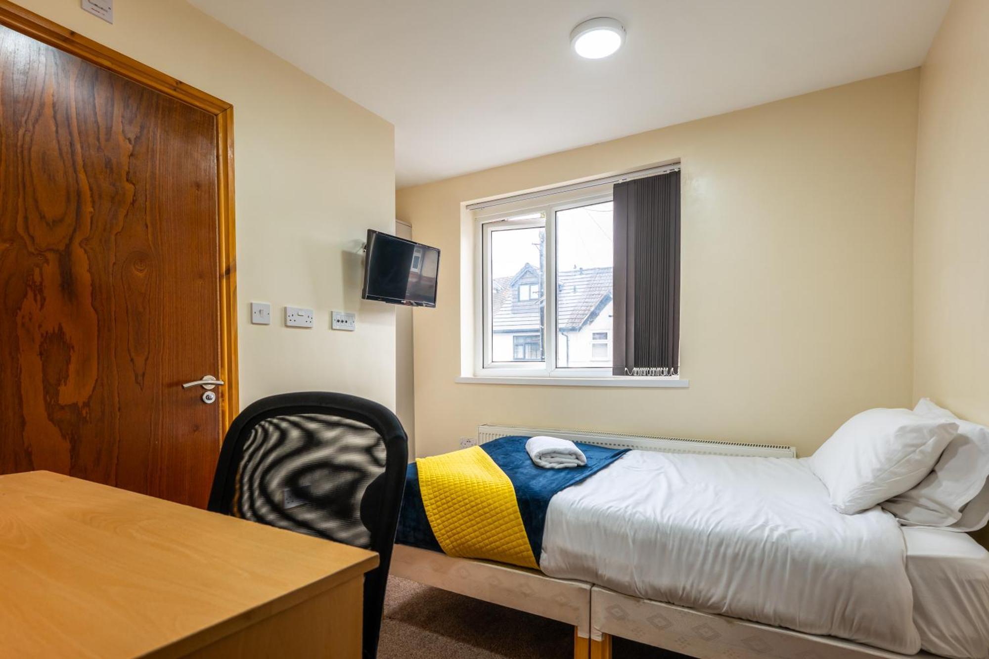 Private Rooms With Private Bathrooms In Selly Oak バーミンガム エクステリア 写真