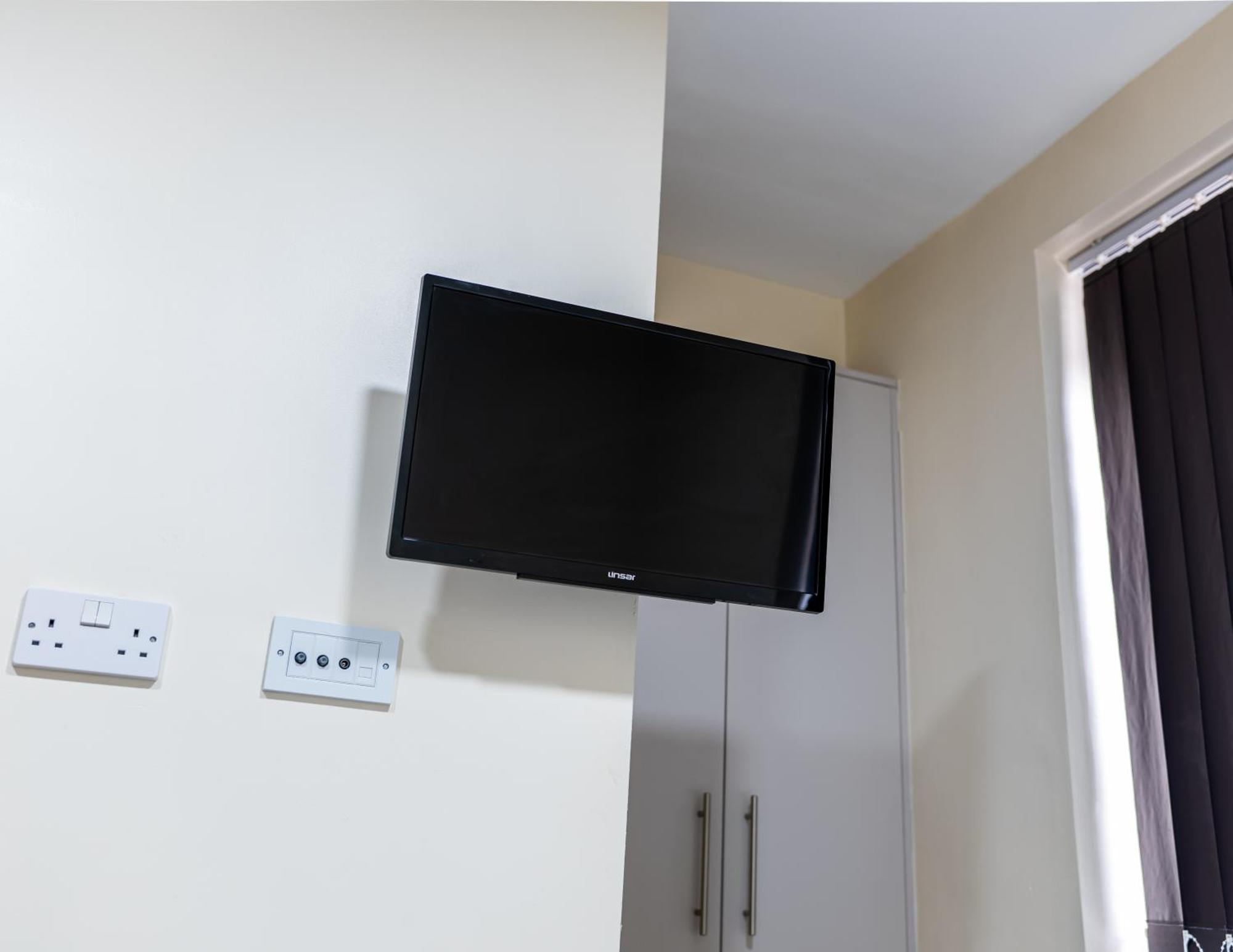 Private Rooms With Private Bathrooms In Selly Oak バーミンガム エクステリア 写真