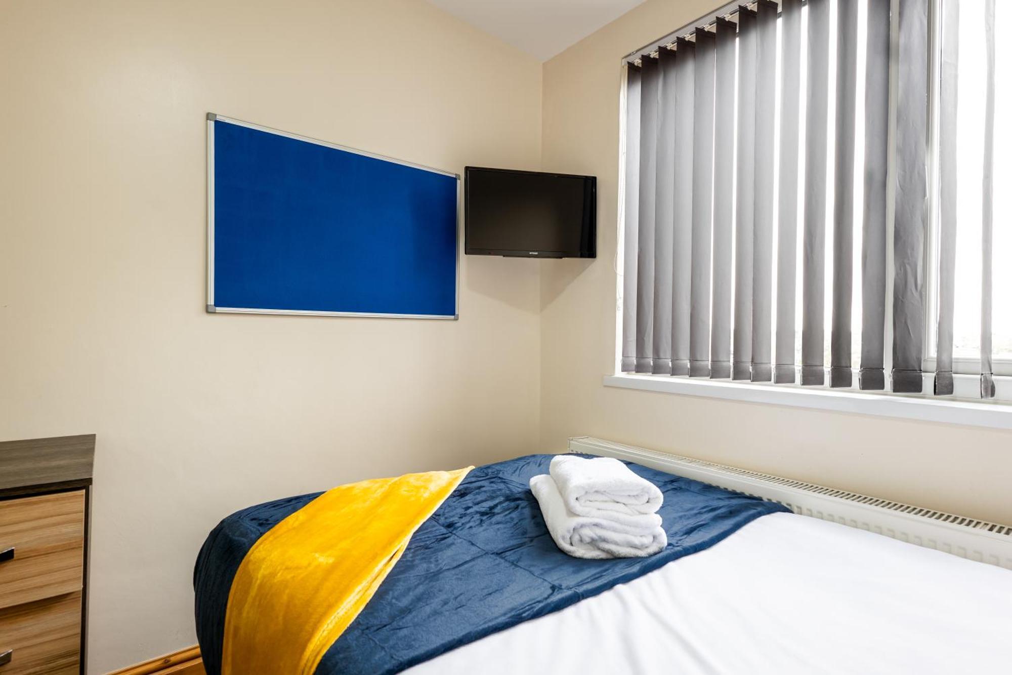 Private Rooms With Private Bathrooms In Selly Oak バーミンガム エクステリア 写真
