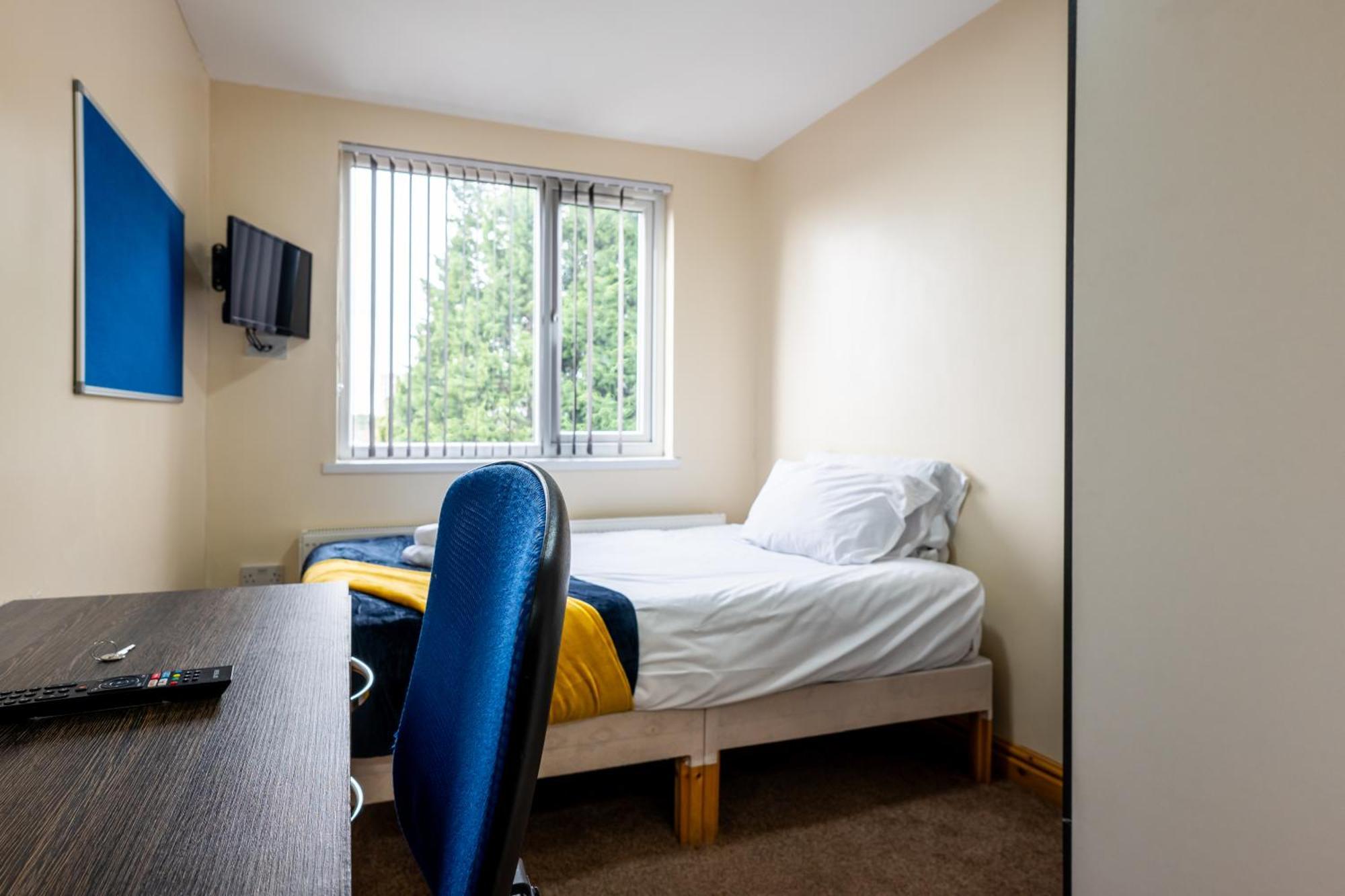 Private Rooms With Private Bathrooms In Selly Oak バーミンガム エクステリア 写真